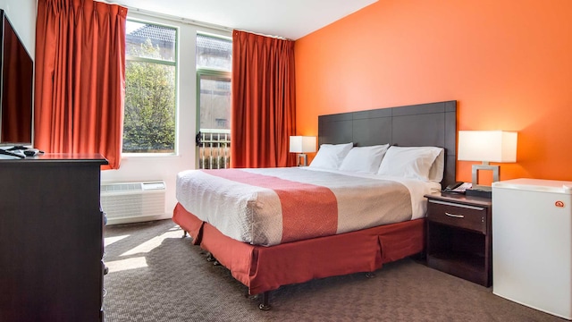 1 King Bed | Non-Smoking, Mini Fridge 