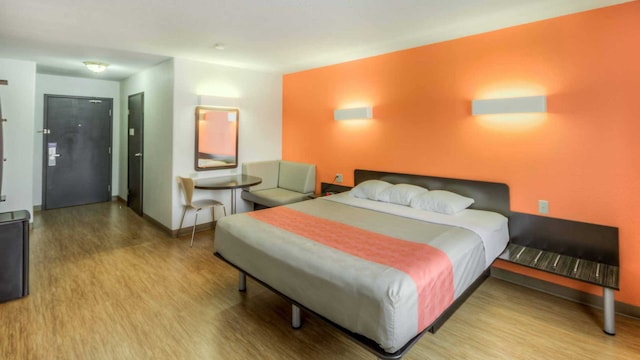 1 KING BED | SUITE NSMK MICFRIDGE HOT TUB