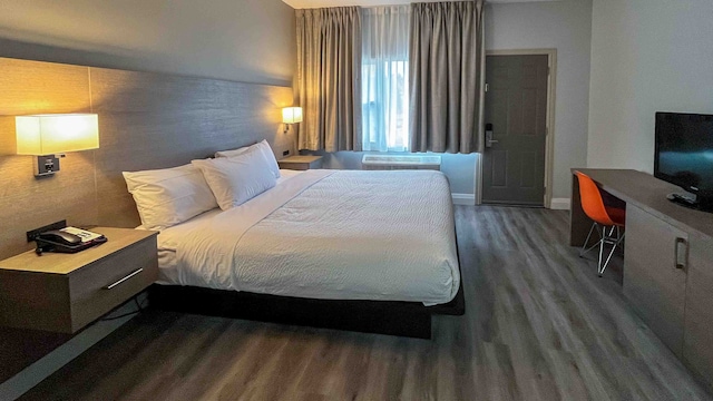 1 King Bed | Suite, Non-Smoking, Kitchen