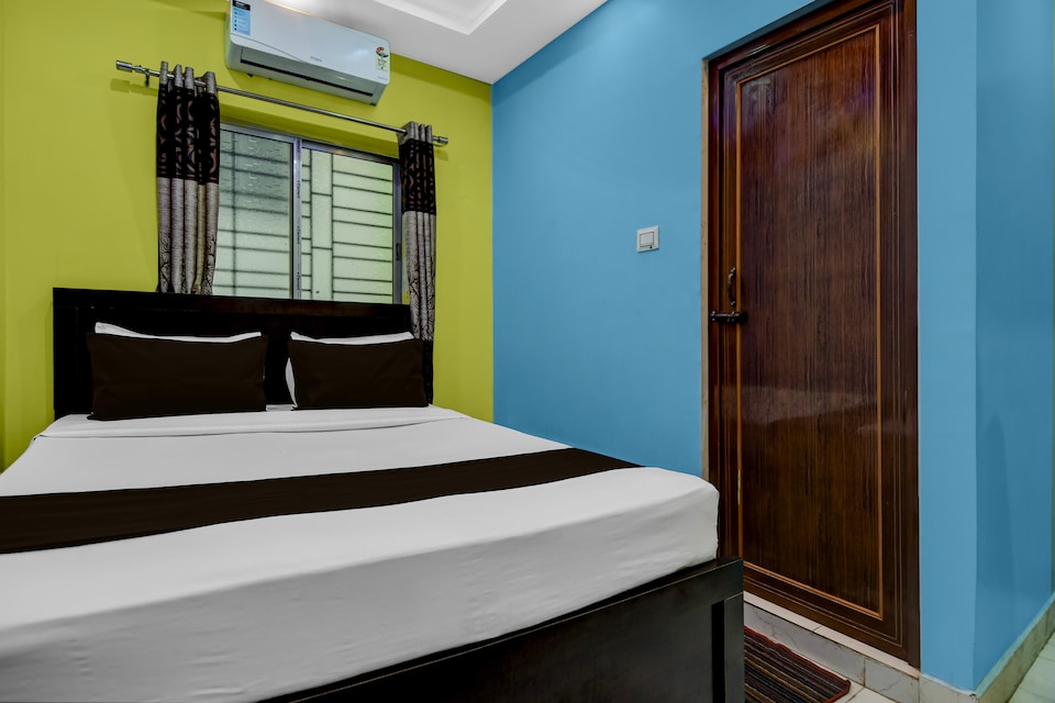 Hotel O Acropolis Mall Kolkata Formerly The Orchid Residency, VIP Road Kolkata, Kolkata