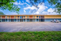 Economy Inn By OYO Livingston TX Hwy 59