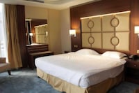 Dancenter Red Sea Fountain Alhamra Vivid Plaza Hotel