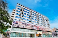 Dancenter Bangkok Travellers Hotel