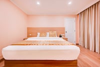 Dancenter Bangkok Travellers Hotel