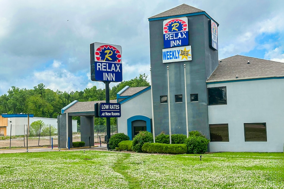 Relax Inn By Oyo Jackson MS Hwy 80/I-20, C39154, Jackson
