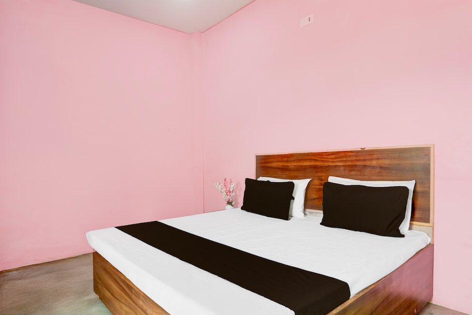 Hotel O Royal Guest House , Moradabad, Moradabad
