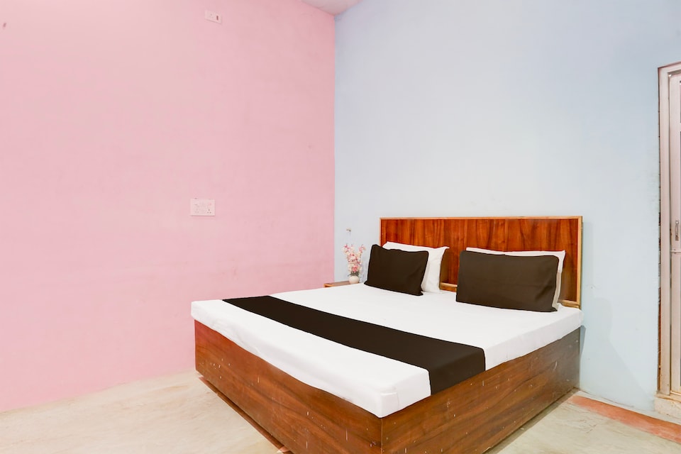 Hotel O Royal Guest House , Moradabad, Moradabad