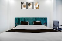 Hotel O Hanuman Gadi Formerly Alankar Lawn