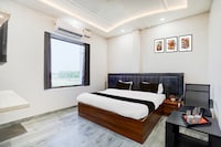 Hotel O Hanuman Gadi Formerly Alankar Lawn