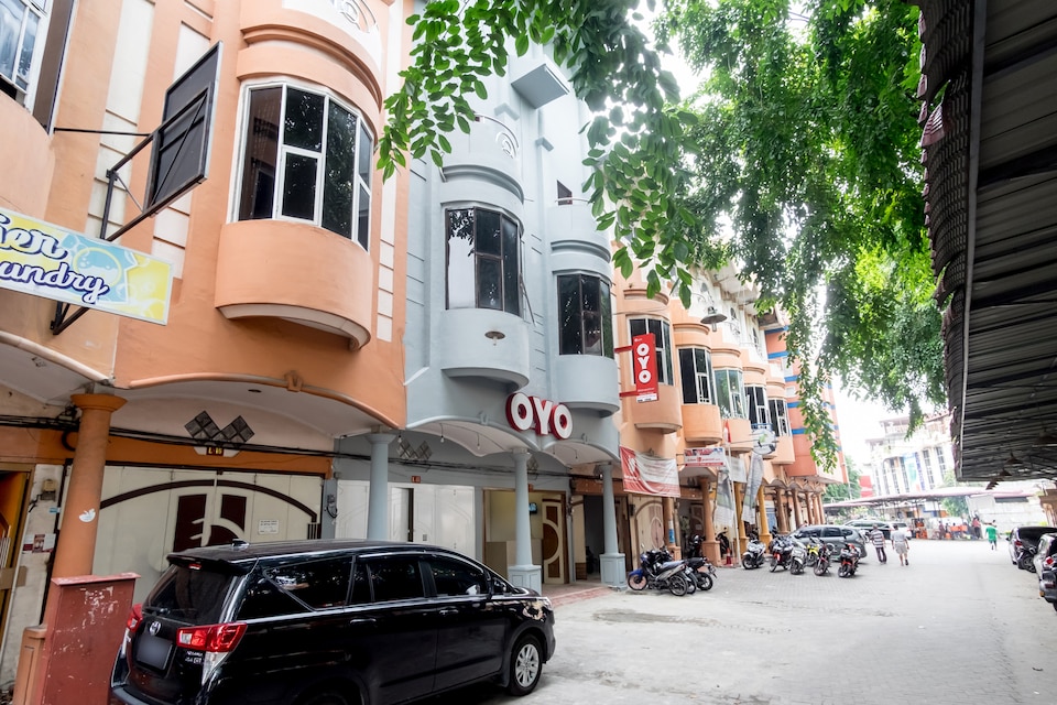 Dancenter Metropolitan Homestay Near Komplek Asia Megamas Medan, Medan, Medan