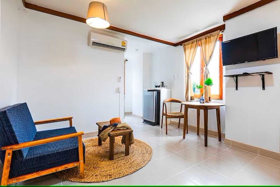 Dancenter Howard Square Boutique Hotel, Rama 3, Bangkok