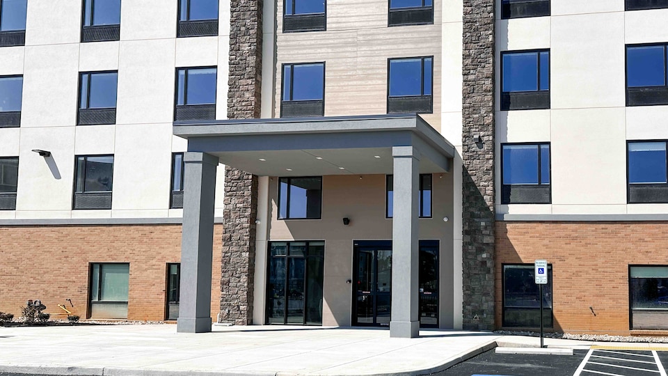 Studio 6 Richmond, VA - Airport, C23150, Richmond VA