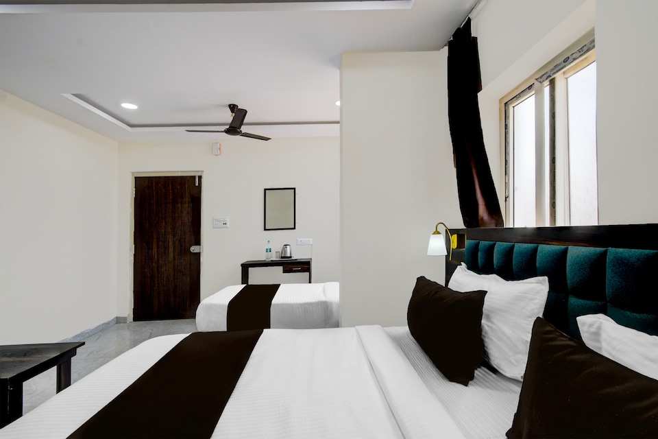 Super Hotel O PNR CONTINENTAL MOOSAPET, Kukatpally, Hyderabad