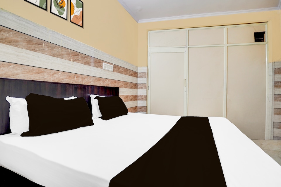 Hotel O Classic, Greater Noida, Noida