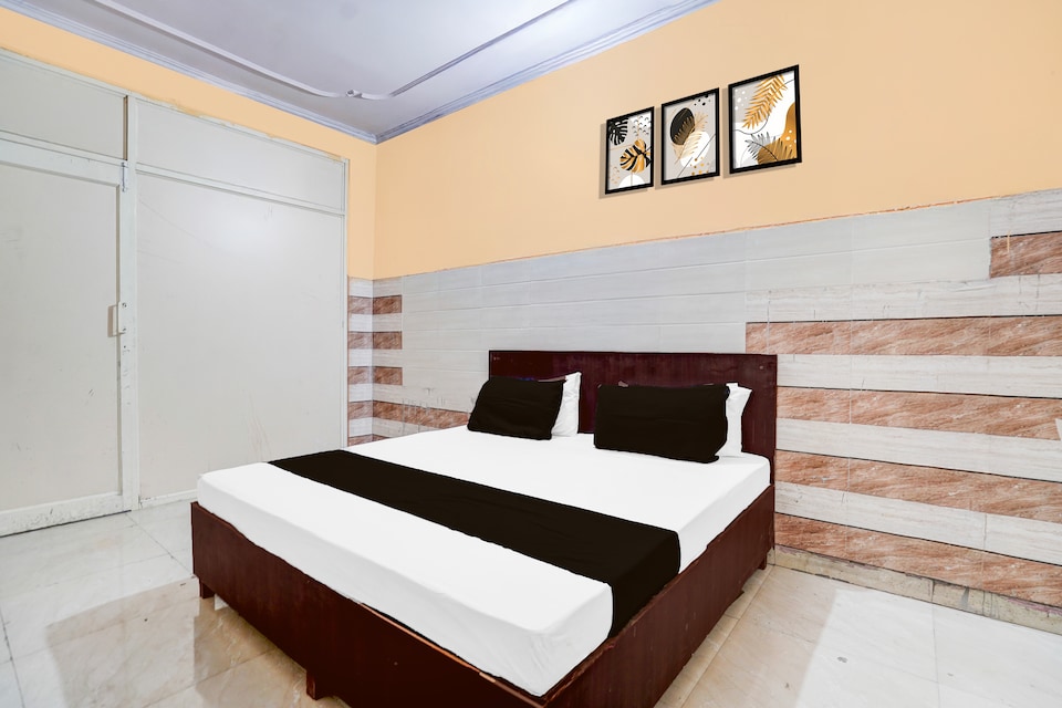 Hotel O Classic, Greater Noida, Noida