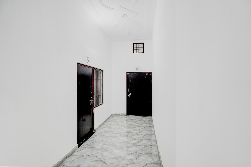 SPOT ON Galaxy Hotel, Aligarh, Aligarh
