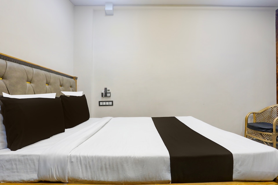 Hotel O The 4th Town, Sakchi Jamshedpur, Jamshedpur