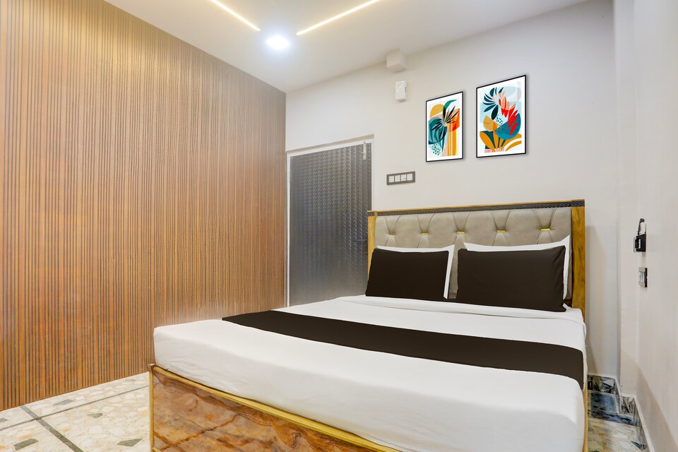 Hotel O The 4th Town, Sakchi Jamshedpur, Jamshedpur