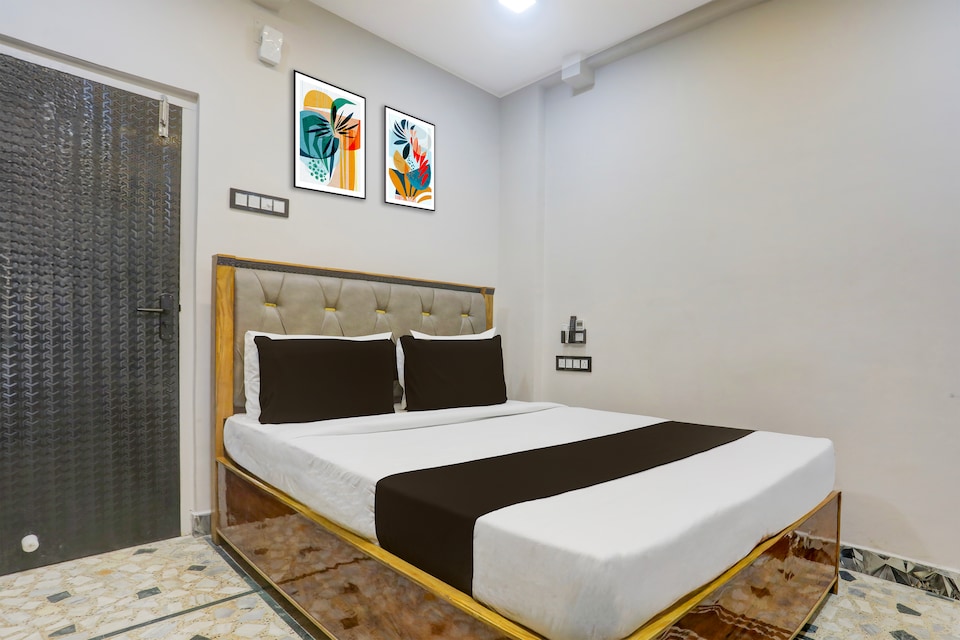 Hotel O The 4th Town, Sakchi Jamshedpur, Jamshedpur