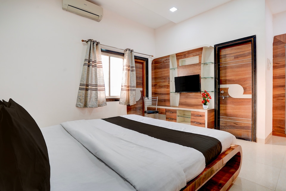 Super Collection O Alandi Bus Stand Pune Formerly Kaveri Executive Lodging, Pimpri Pune, Pune