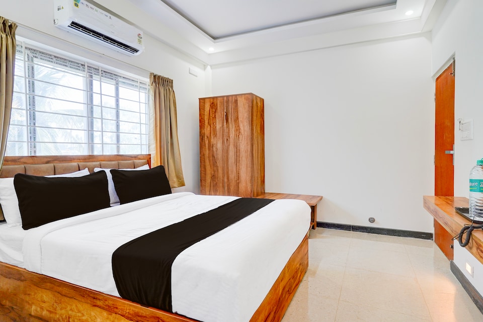 Hotel O TRISHIKA LUXURY ROOMS, BTM Madiwala Bangalore, Bangalore