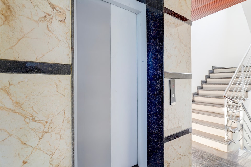 Hotel O TRISHIKA LUXURY ROOMS, BTM Madiwala Bangalore, Bangalore