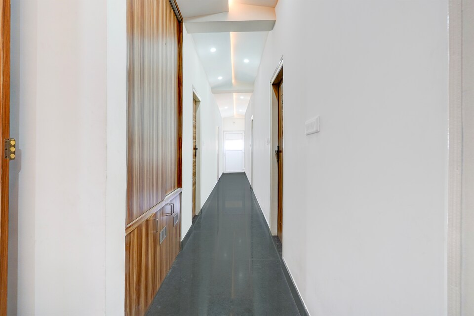 Hotel O TRISHIKA LUXURY ROOMS, BTM Madiwala Bangalore, Bangalore