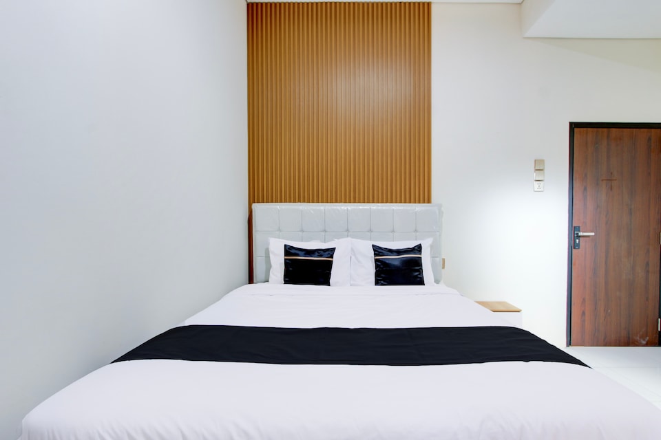 Collection O Solo near Universitas Muhammadiyah Surakarta formerly Kedaton Home, Solo, Solo