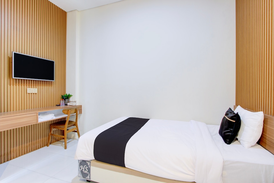 Collection O Solo near Universitas Muhammadiyah Surakarta formerly Kedaton Home, Solo, Solo