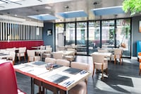 OYO Tong Park Hotel