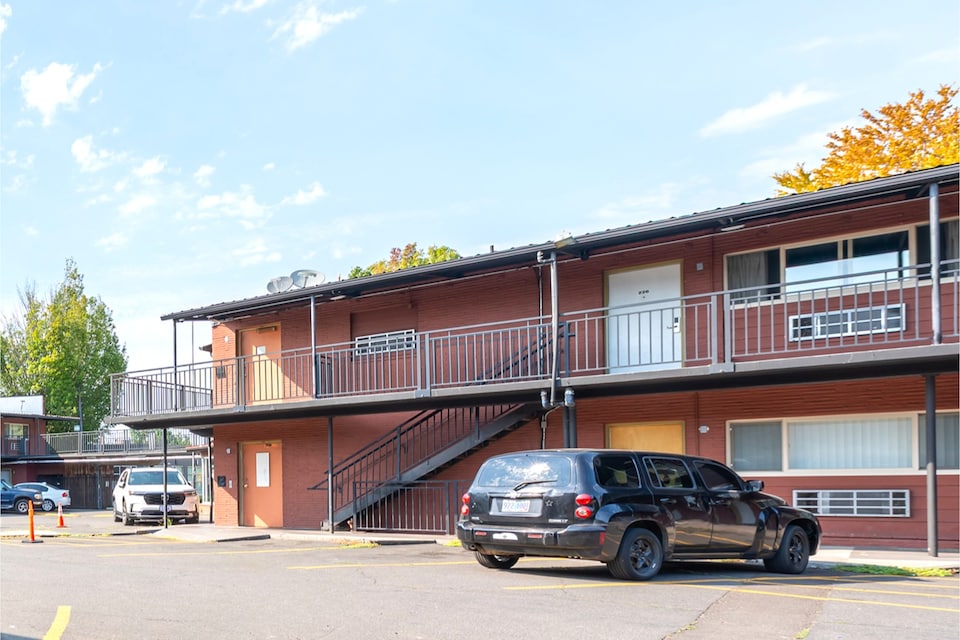 Banfield Studios By OYO Portland OR, C97028, Portland OR