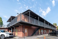 Banfield Studios By OYO Portland OR