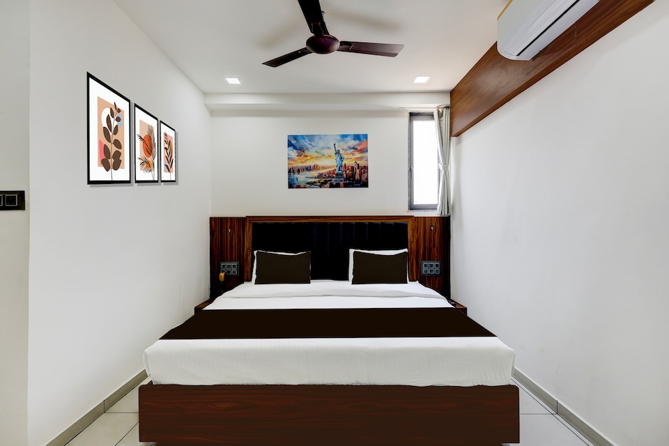 Hotel O Shubh Sankalp, SG Highway Ahmedabad, Ahmedabad