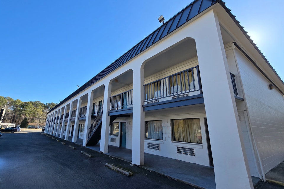 Sunrise Inn By OYO Newport News US-60, Newport News VA, Newport News PA