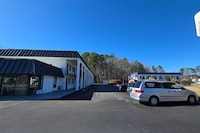 Sunrise Inn By OYO Newport News US-60