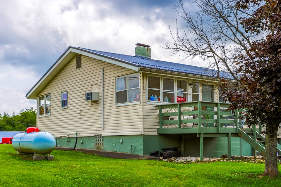 Cadiz Motel by OYO on route 250, Cadiz OH, Cadiz OH