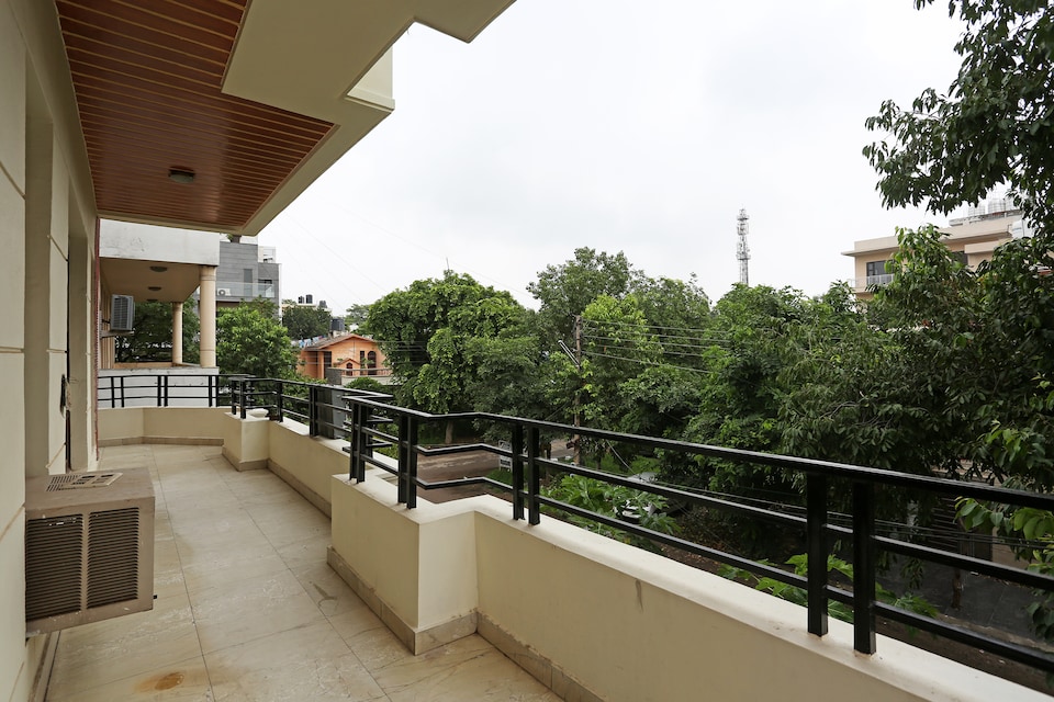 OYO 2256 Hotel Excellency, Huda 2, Gurgaon