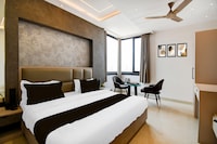 Super Townhouse Oak Ratanpur Panki