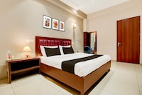 Townhouse Dera Bassi Railway Junction