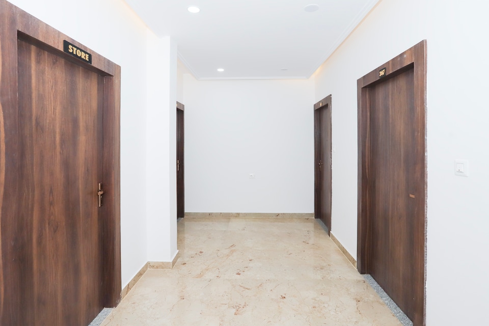 Super Townhouse Tender Village Formerly Seven Seas, Piska More, Ranchi