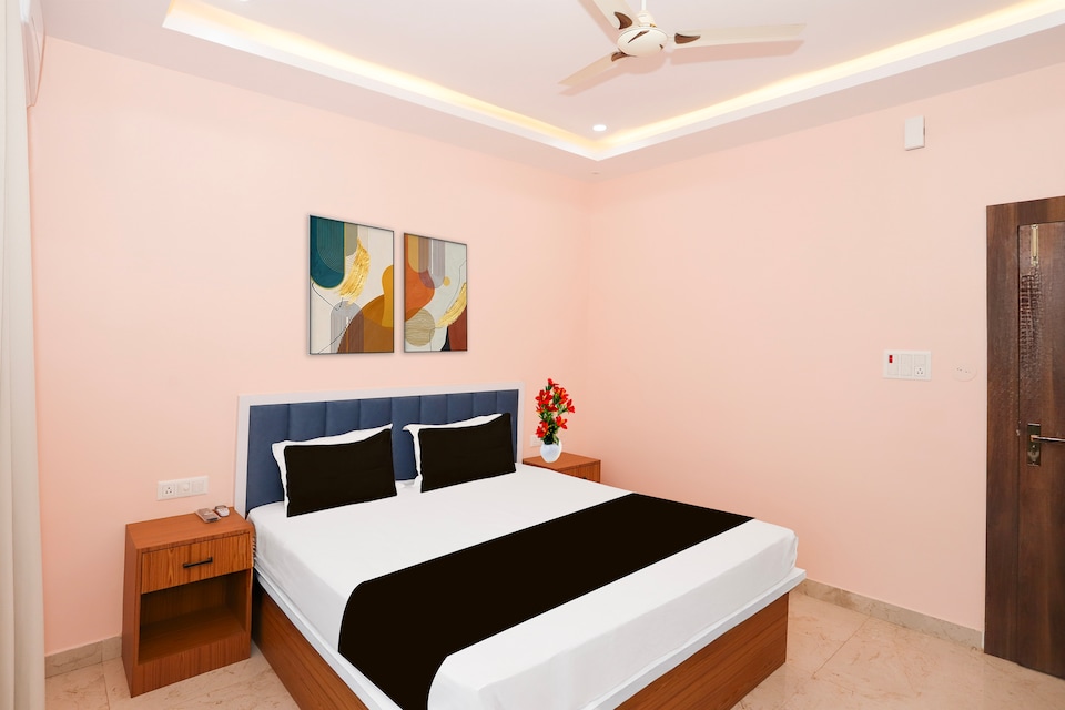 Super Townhouse Tender Village Formerly Seven Seas, Piska More, Ranchi