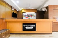 [Day Stay - 8 AM to 8 PM] Townhouse Oak Iskcon Temple Secunderabad