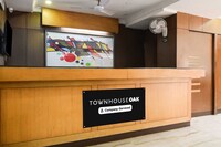[Day Stay - 8 AM to 8 PM] Townhouse Oak Iskcon Temple Secunderabad