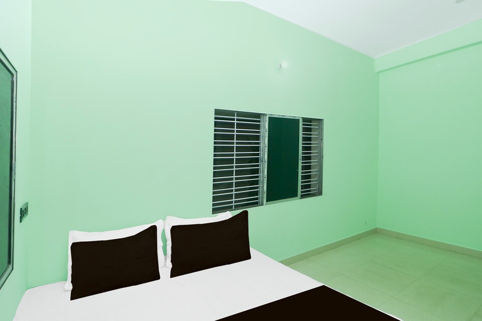 SPOT ON Dwarika City Community Hall & Rooms, Dhanbad, Dhanbad