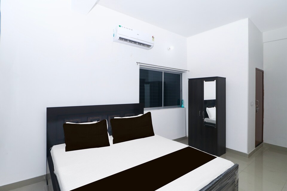 SPOT ON Dwarika City Community Hall & Rooms, Dhanbad, Dhanbad