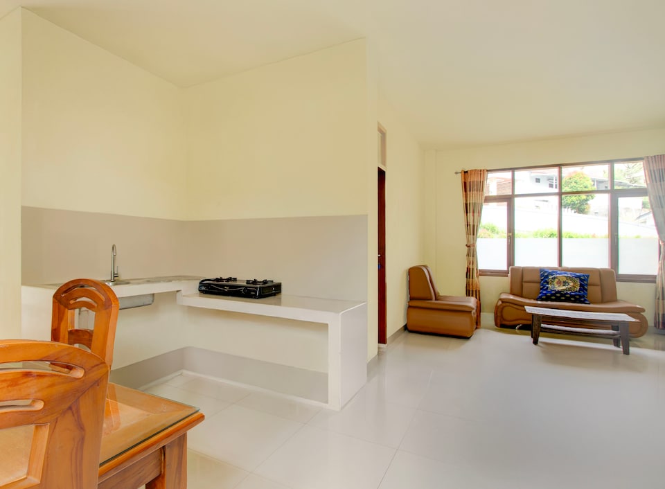 Hotel O Villa Beringin Puncak, Puncak Bogor, Bogor