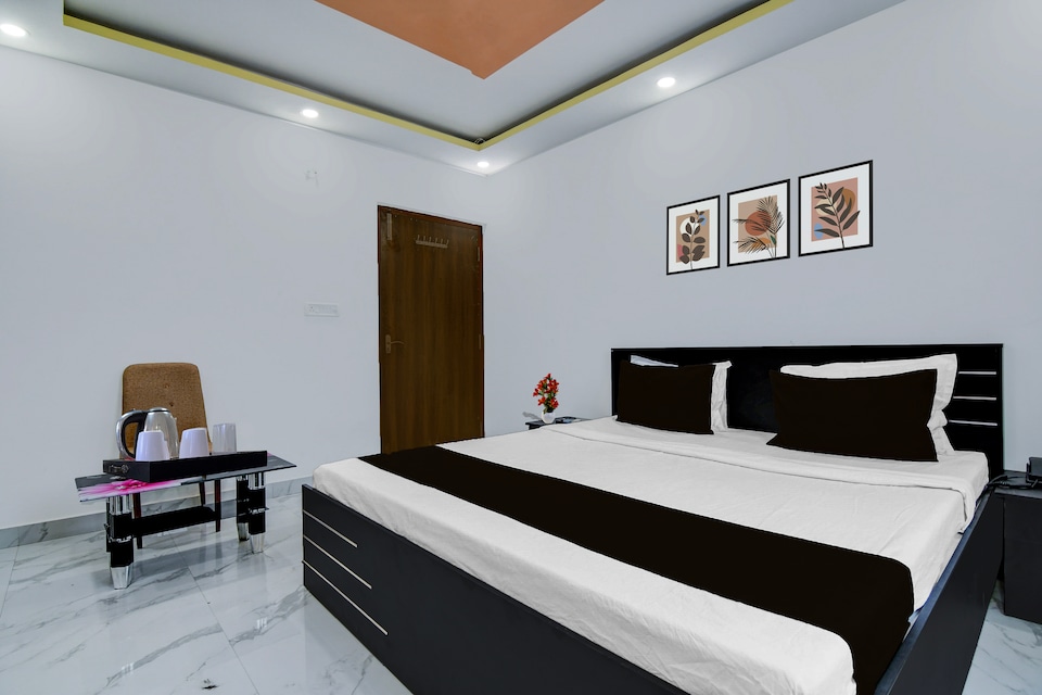 Super Collection O Mourigram Near Andul Road, Howrah Kolkata, Kolkata