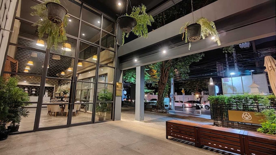Dancenter The Spades Hostel, Din Daeng, Bangkok