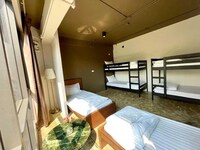 Dancenter The Spades Hostel