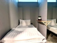 Dancenter The Spades Hostel